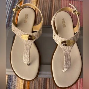Size 9 brown and white Michael Kors ladies sandals